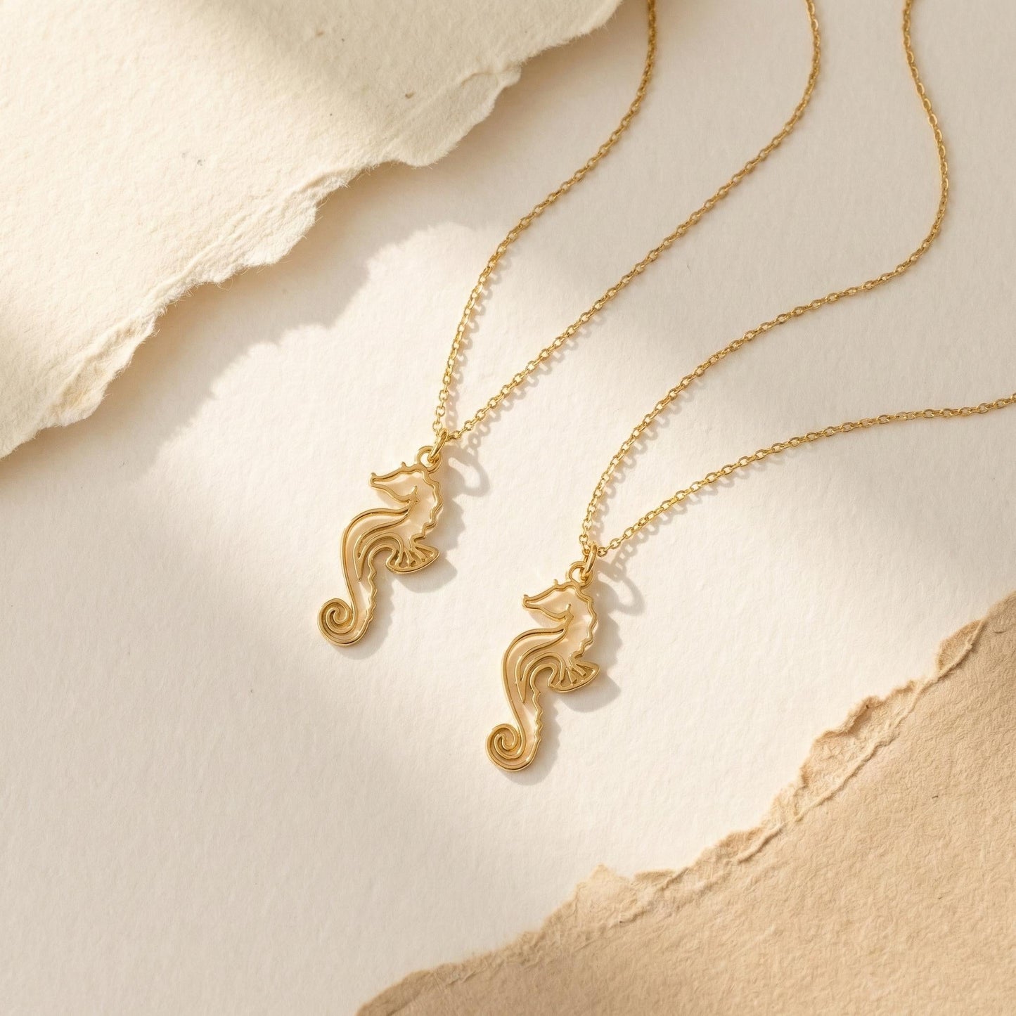 Seahorse Necklace, Gold Seahorse Pendant, Ocean Lover Gift, Beach Jewelry, Nautical Charm, Summer Necklace, Marine Life Gift, Dainty Chain