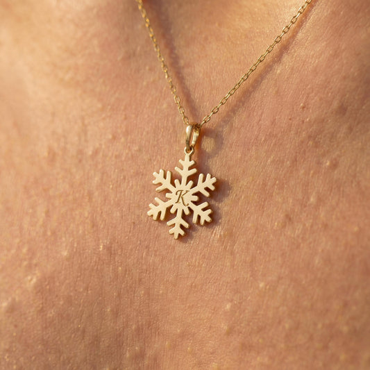 Snowflake Necklace, Initial Necklace, Custom Letter Jewelry, Mothers Day Gift for Her, Personalized Pendant, Dainty Winter Charm