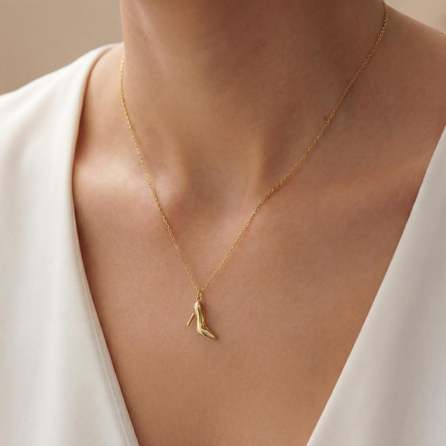 High Heel Necklace, Stiletto Pendant, Dainty Shoe Jewelry, Fashion Lover Gift, Unique Mom Necklace, Trendy Minimalist Charm