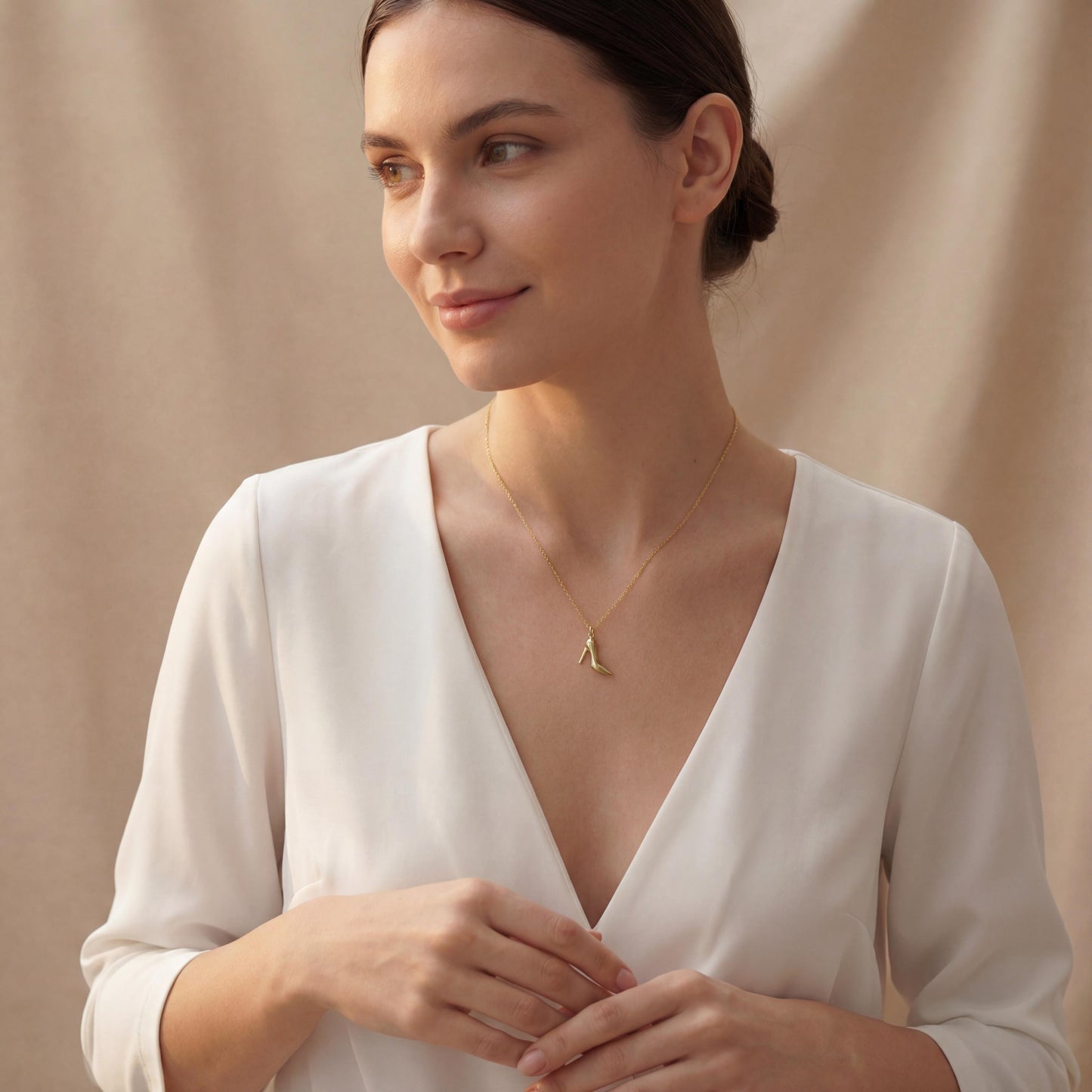 High Heel Necklace, Stiletto Pendant, Dainty Shoe Jewelry, Fashion Lover Gift, Unique Mom Necklace, Trendy Minimalist Charm