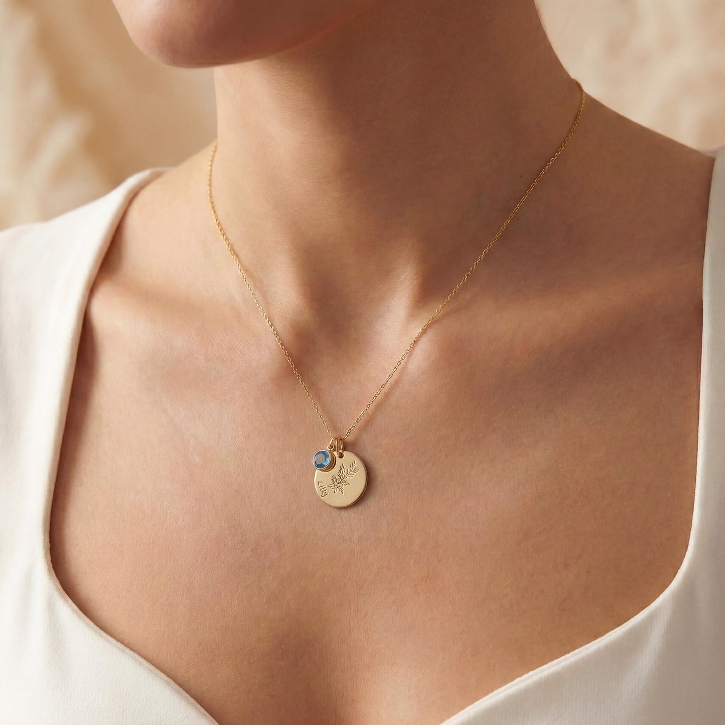 Birth Flower Necklace, Custom Birthstone Gift, Personalized Name Charm, Mothers Day Gift for Mom, Dainty Floral Jewelry, Engraved Disc